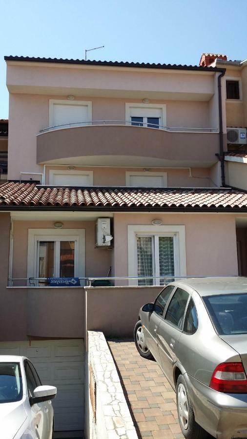 Twins Apartment Pula Exterior foto